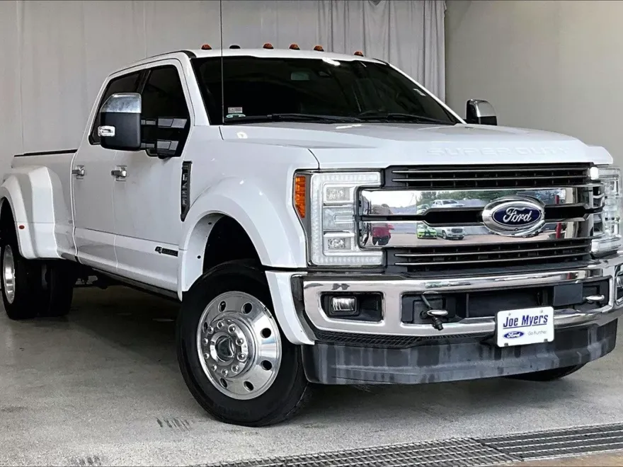 2017 Ford F-450 photo 1