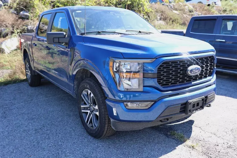 2023 Ford F-150 XL photo 1