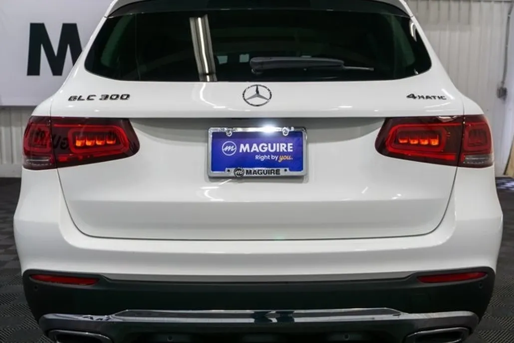 2022 Mercedes Benz GLC 300 4MATIC photo 1