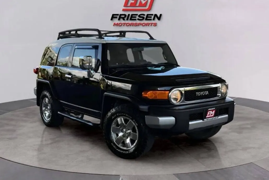 2007 Toyota FJ Cruiser Base photo 1