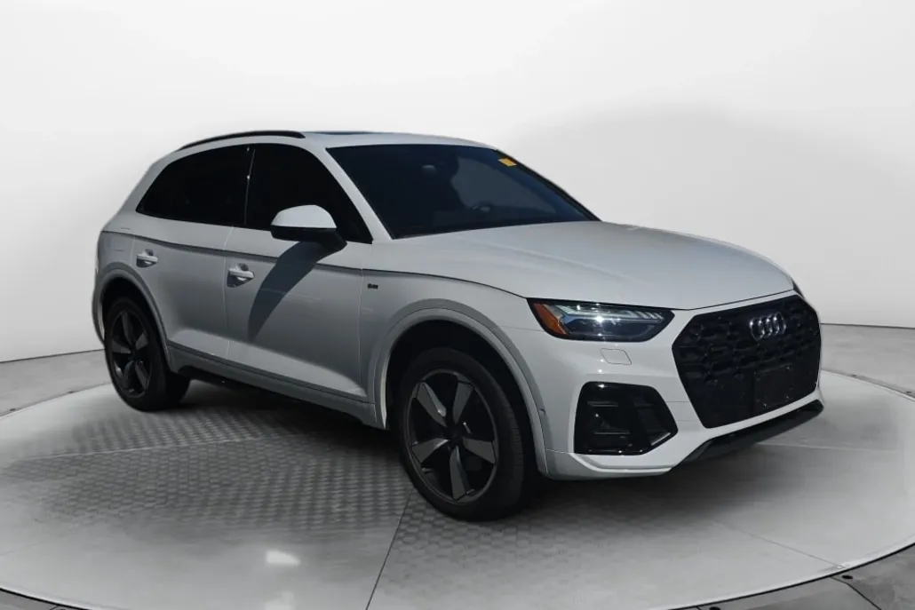 2023 Audi Q5 Prestige 45 TFSI S line Premium photo 1