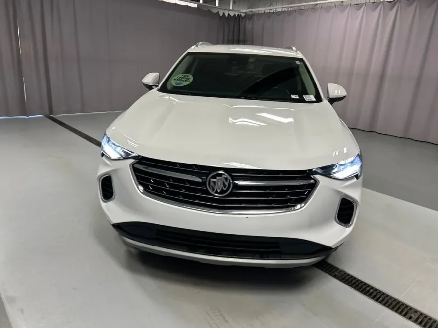 2022 Buick Envision Essence photo 1