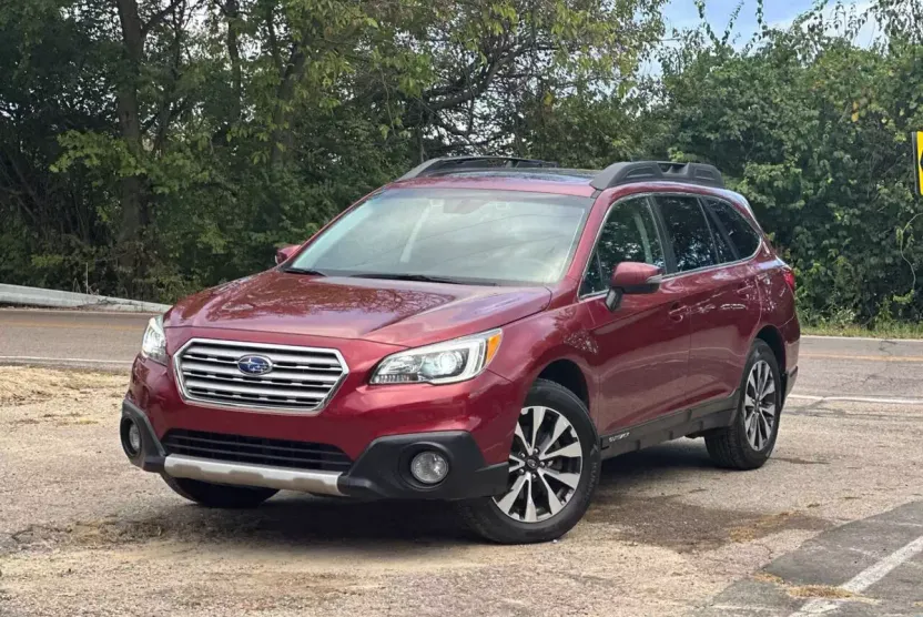 2017 Subaru Outback 2.5i Limited photo 1