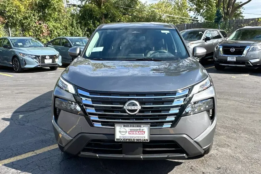2026 Nissan Rogue SV photo 1