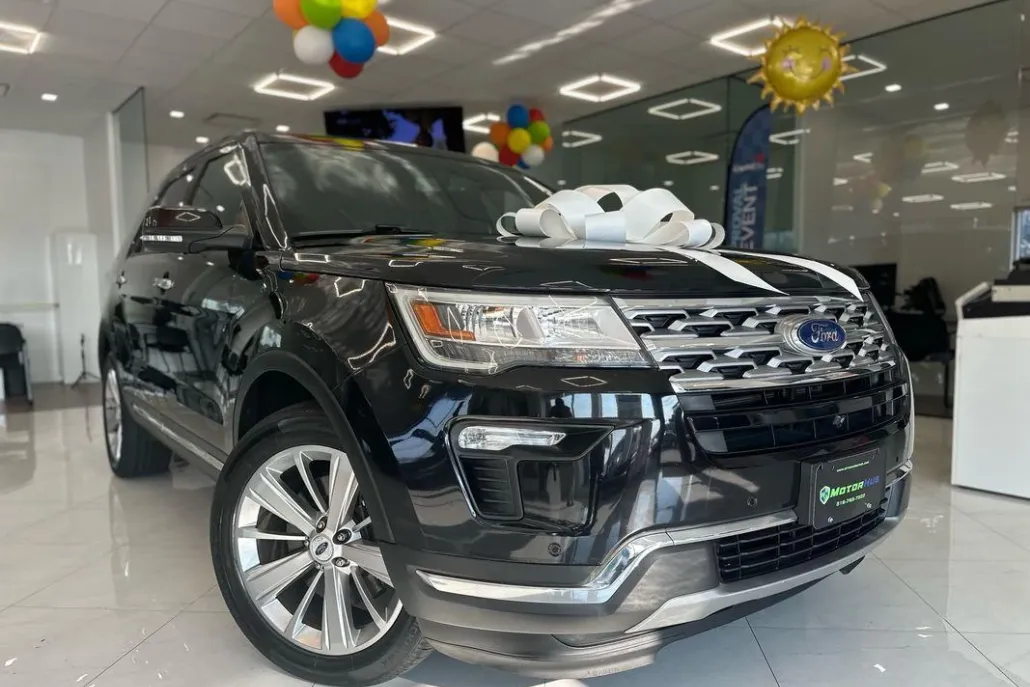 2019 Ford Explorer Limited photo 1