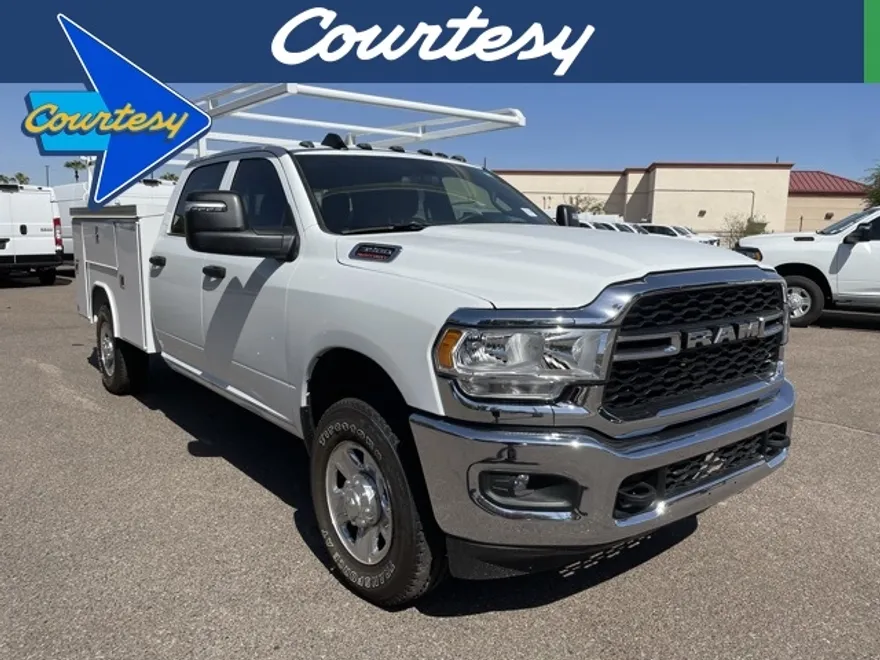 2024 Ram 3500 Tradesman photo 1