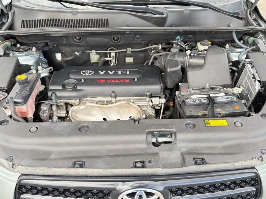 2007 Toyota RAV4 Sport photo 1