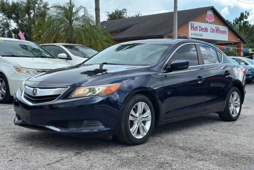 2013 Acura ILX 2.0L photo 1