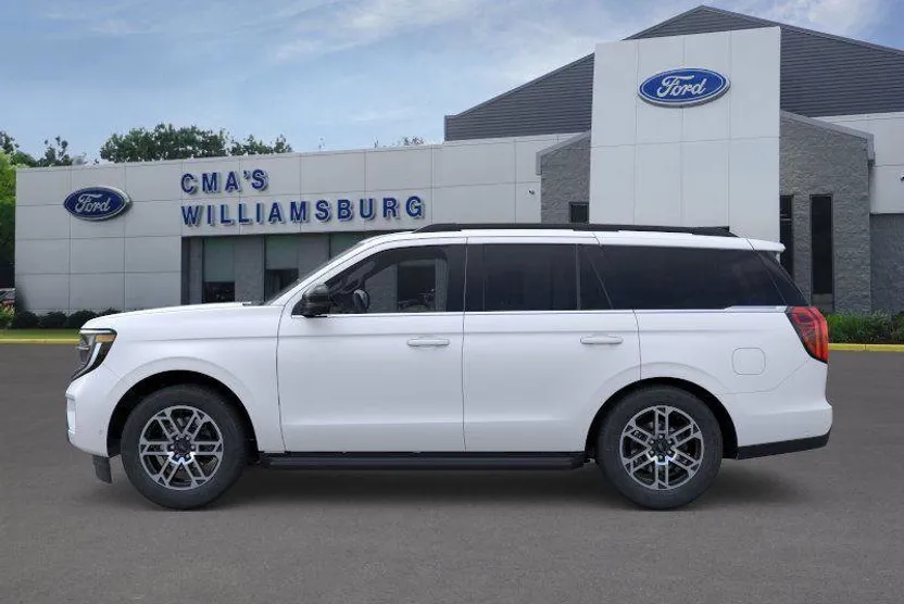 2025 Ford Expedition photo 1