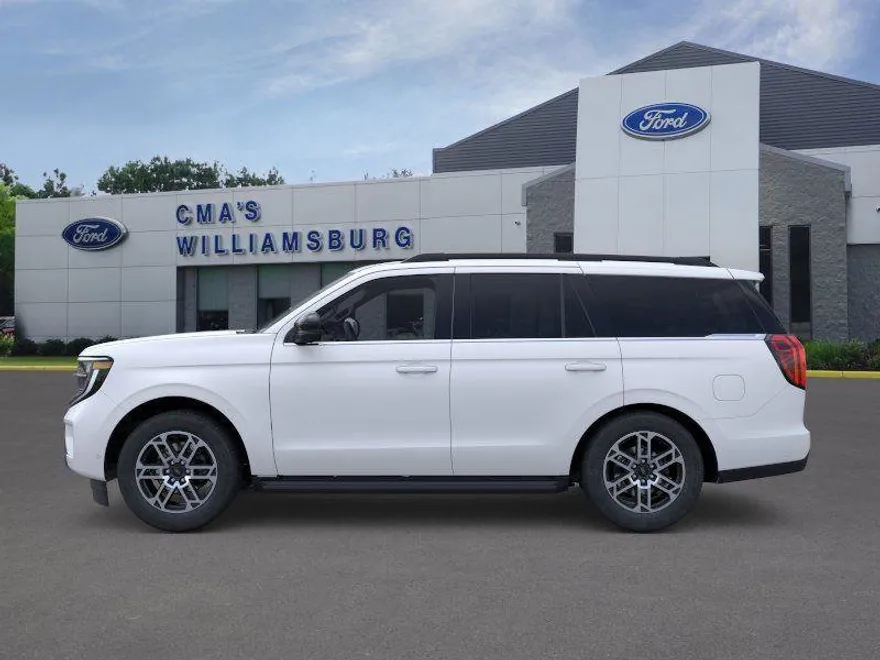 2025 Ford Expedition photo 1
