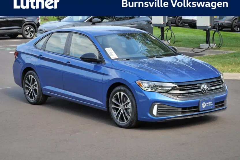 2024 Volkswagen Jetta Sport photo 1