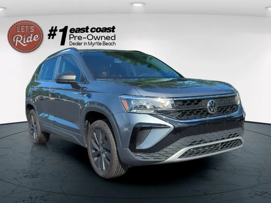 2022 Volkswagen Taos S photo 1