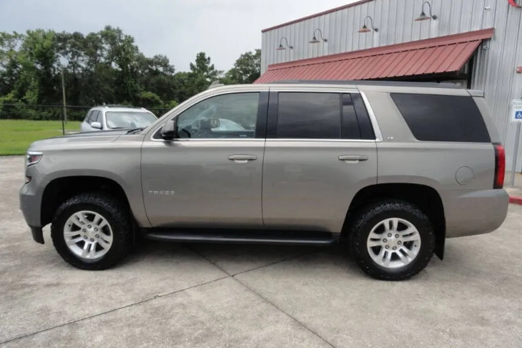 2018 Chevrolet Tahoe LT photo 1