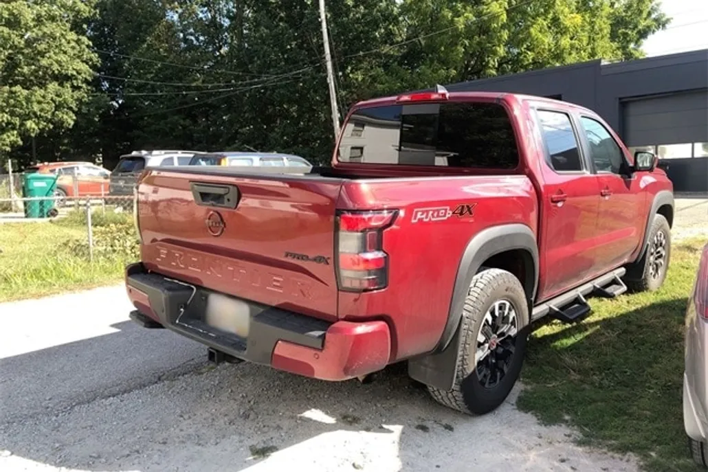 2023 Nissan Frontier PRO-4X photo 1