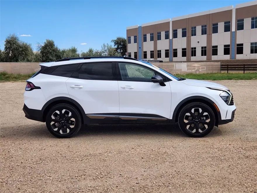 2023 Kia Sportage X-Line photo 1