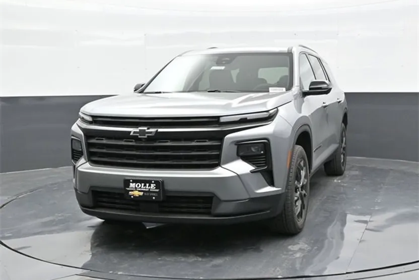 2026 Chevrolet Traverse photo 1