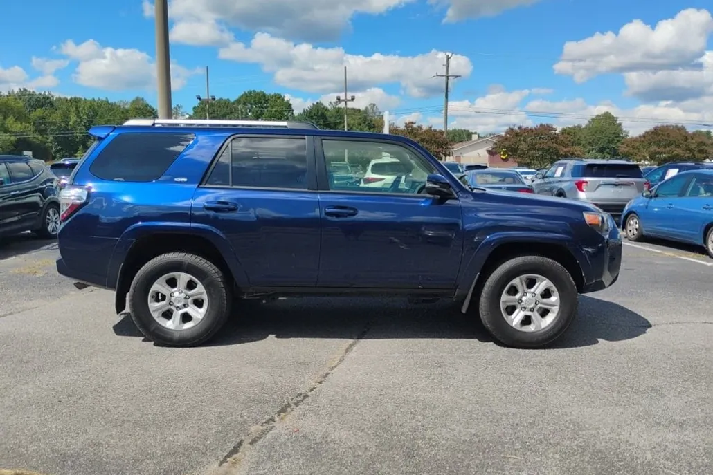 2021 Toyota 4Runner SR5 Premium photo 1