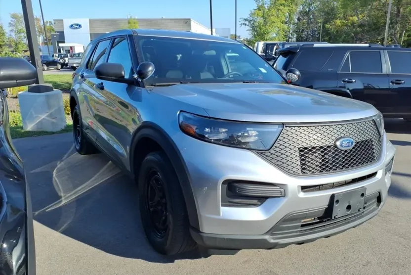 2024 Ford Explorer photo 1