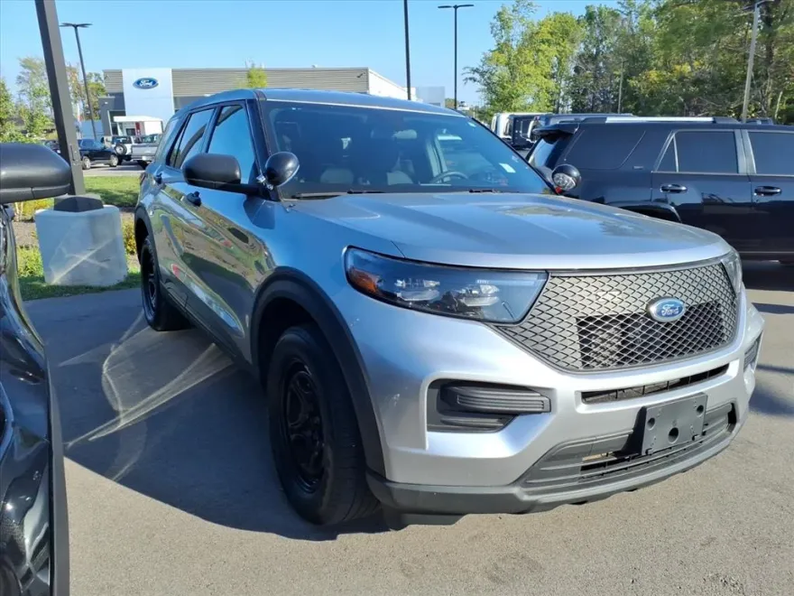 2024 Ford Explorer photo 1