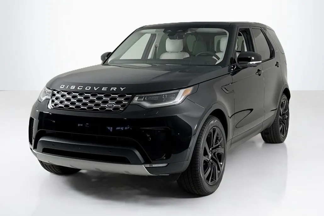 2025 Land Rover Discovery S photo 1
