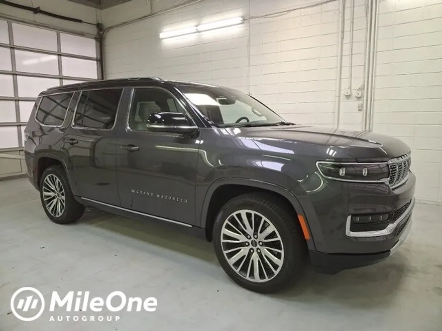 2025 Jeep Grand Wagoneer Base photo 1