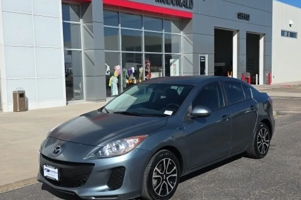 2013 Mazda Mazda3 i SV photo 1