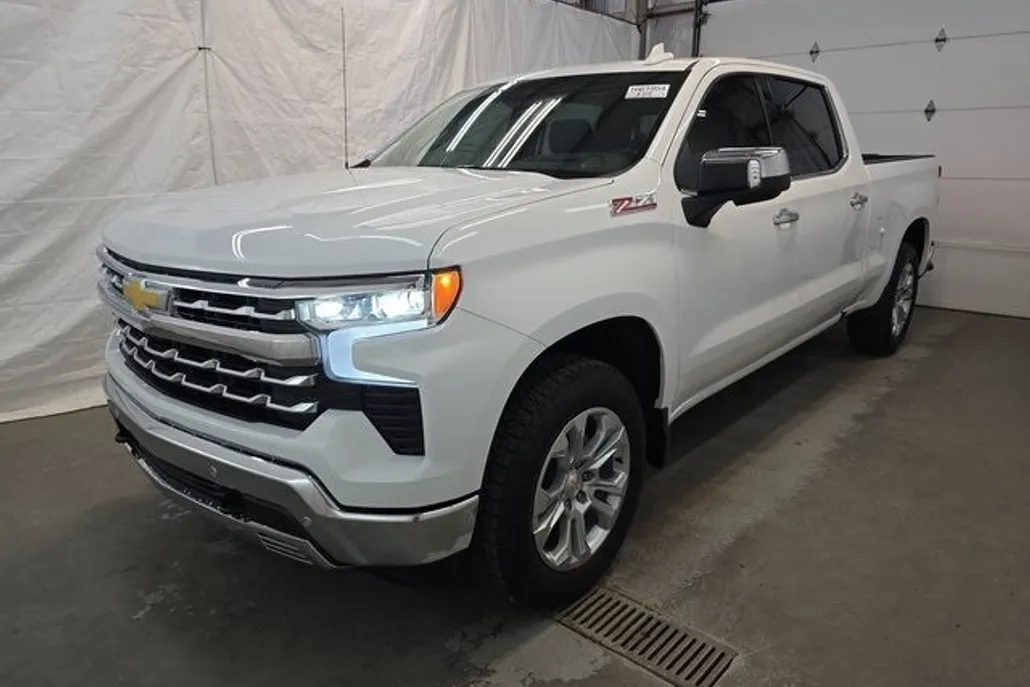 2025 Chevrolet Silverado 1500 LTZ photo 1