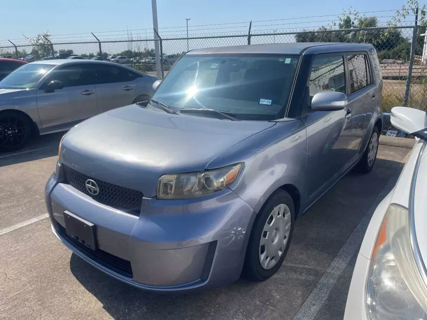 2009 Scion xB Base photo 1