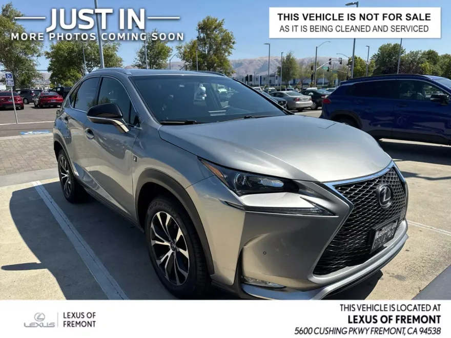 2017 Lexus NX 200t Luxury photo 1
