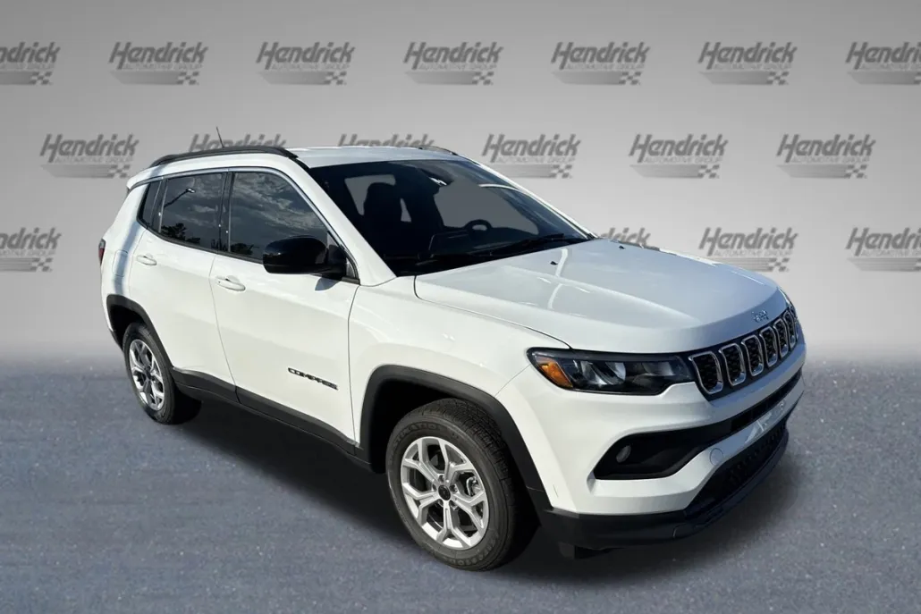 2025 Jeep Compass Latitude photo 1