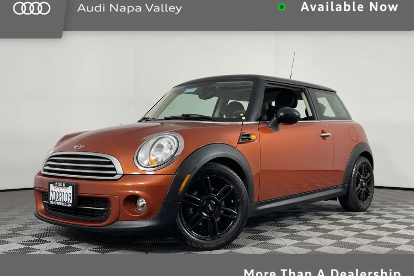 2013 Mini Cooper Hardtop 2 Door photo 1