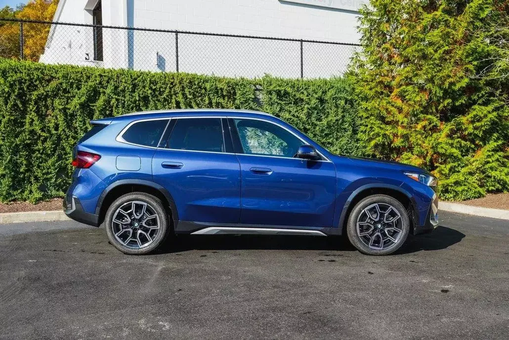 2025 Bmw X1 XDrive28i photo 1