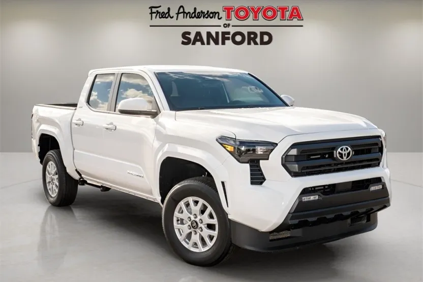 2025 Toyota Tacoma SR5 photo 1