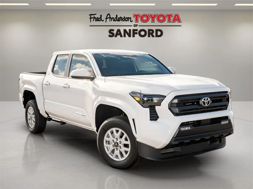 2025 Toyota Tacoma SR5 photo 1