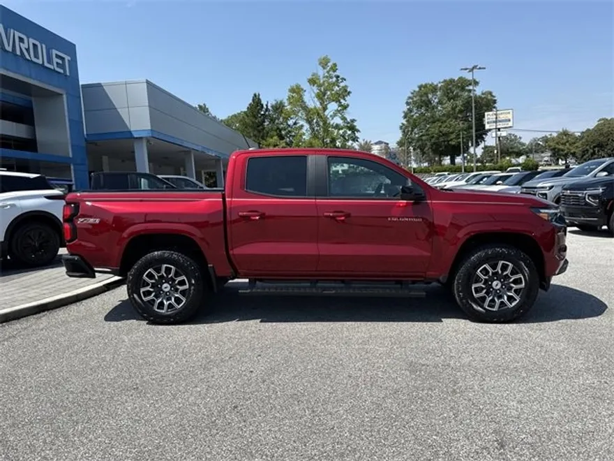 2026 Chevrolet Colorado Z71 photo 1