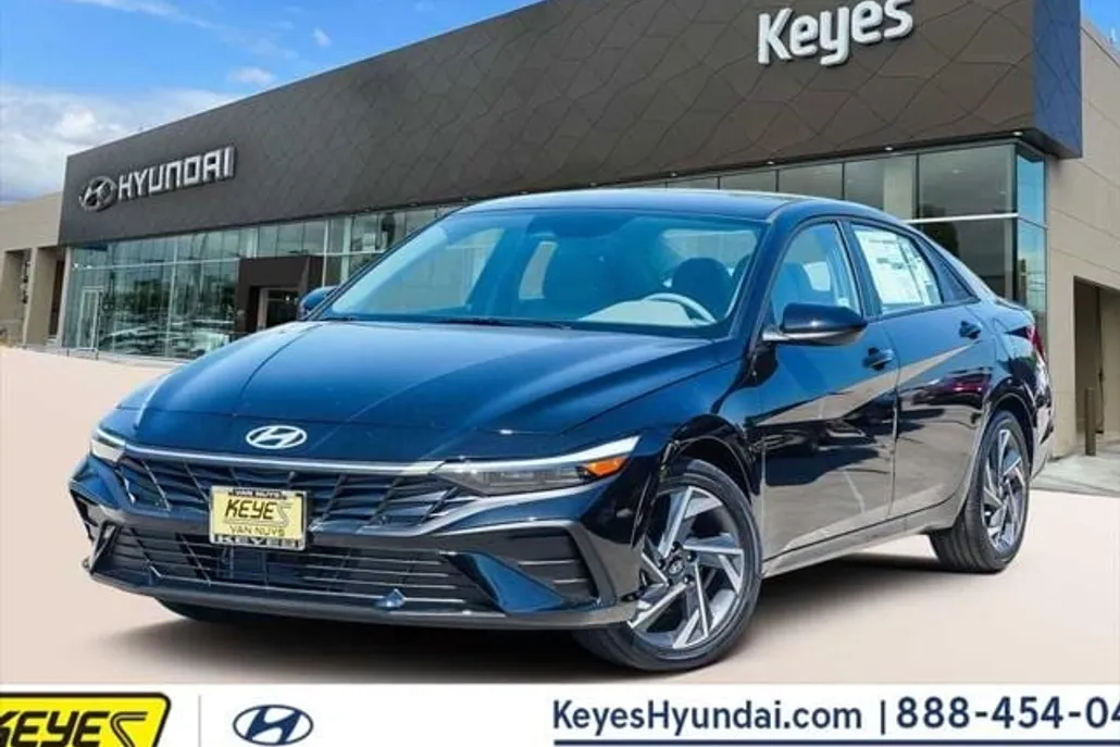 2025 Hyundai Elantra Hybrid SEL Sport photo 1