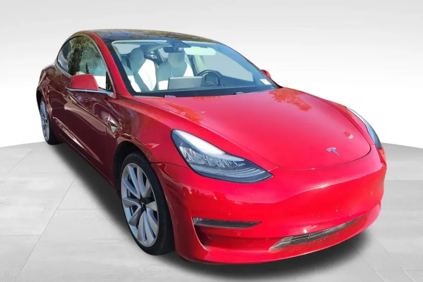 2018 Tesla Model 3 photo 1