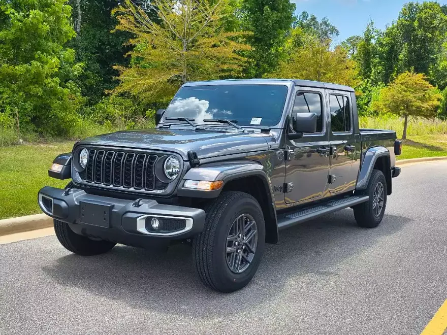 2024 Jeep Gladiator Sport S photo 1
