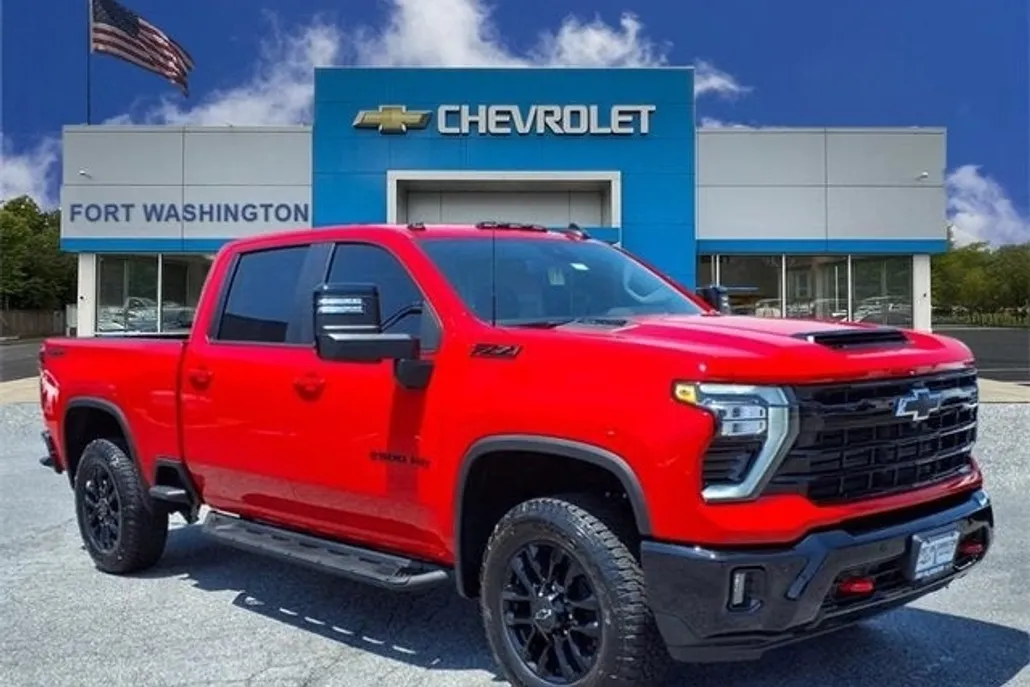 2025 Chevrolet Silverado 2500HD LT photo 1