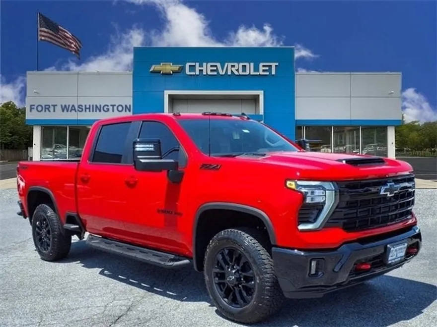 2025 Chevrolet Silverado 2500HD LT photo 1