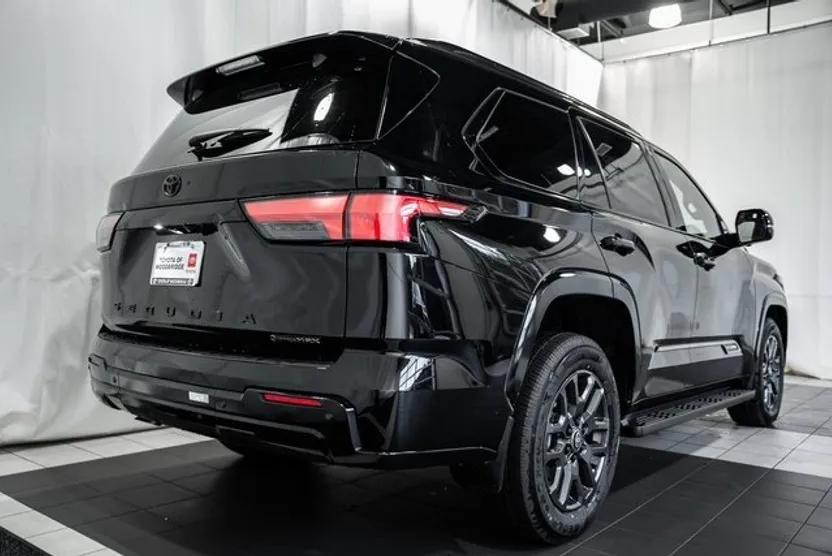 2026 Toyota Sequoia Platinum photo 1