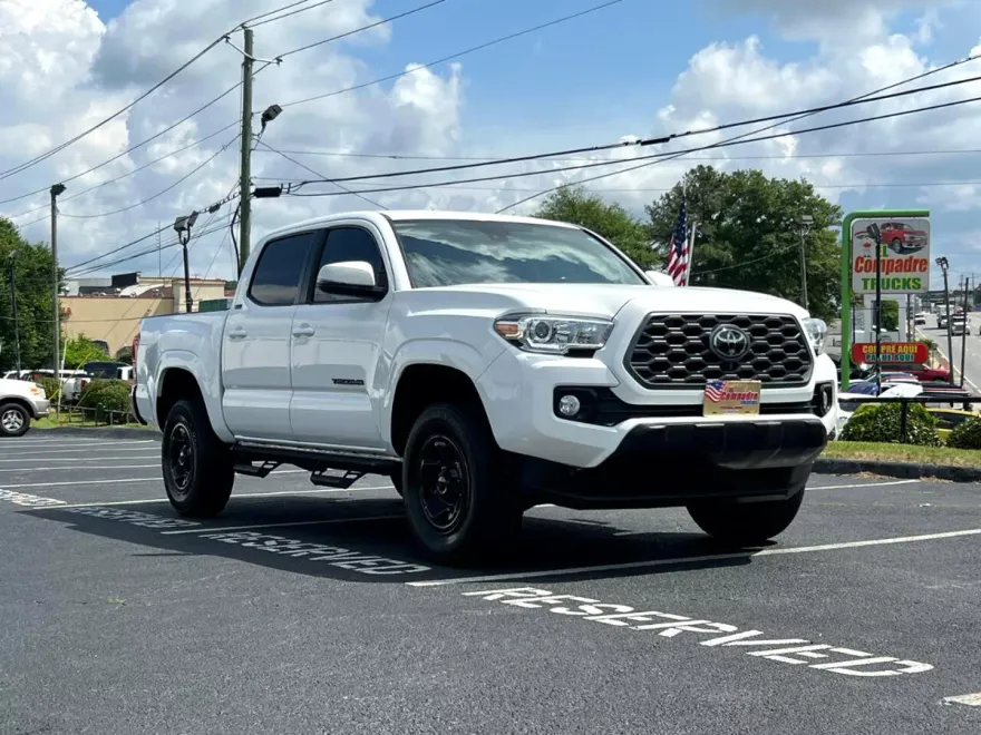 2021 Toyota Tacoma SR5 Double Cab photo 1