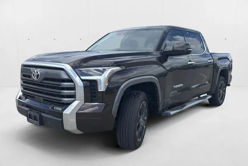 2023 Toyota Tundra Limited photo 1