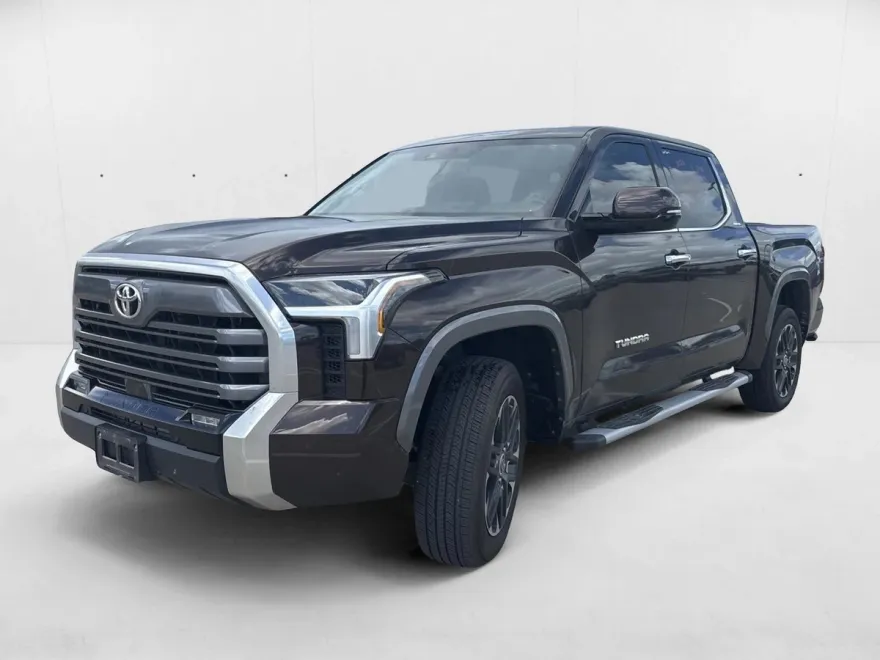 2023 Toyota Tundra Limited photo 1
