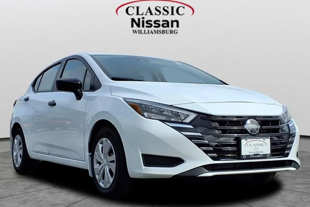 2025 Nissan Versa S photo 1