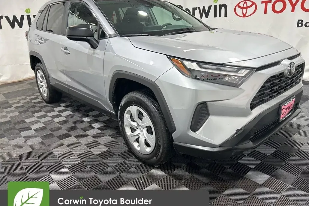 2025 Toyota RAV4 LE photo 1