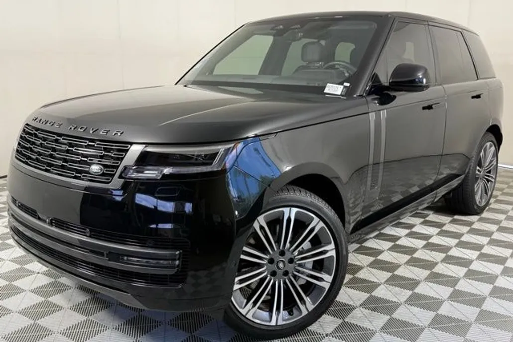 2025 Land Rover Range Rover SE photo 1