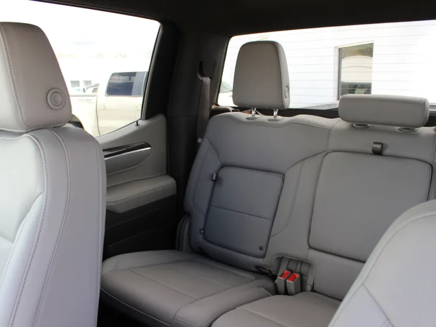 2023 Chevrolet Silverado 1500 LTZ photo 1
