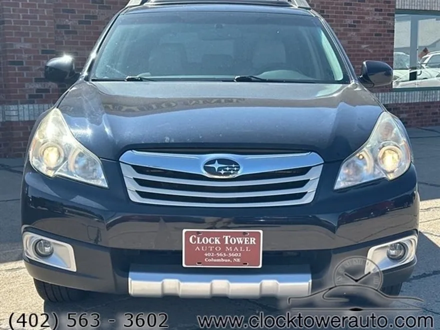 2012 Subaru Outback 2.5i Limited photo 1
