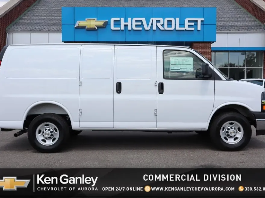 2025 Chevrolet Express 2500 Work Van Cargo photo 1
